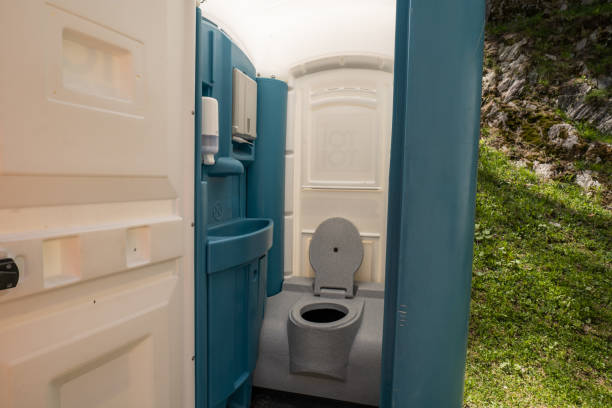 Best Luxury portable toilet rental  in Harrisburg, SD